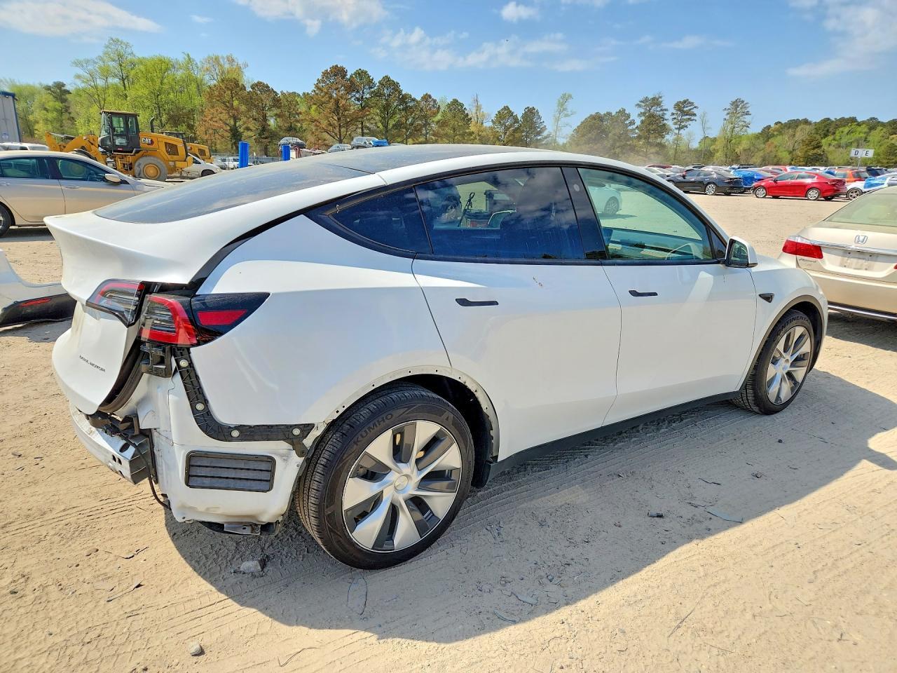 2023 Tesla Model Y - Фото 3