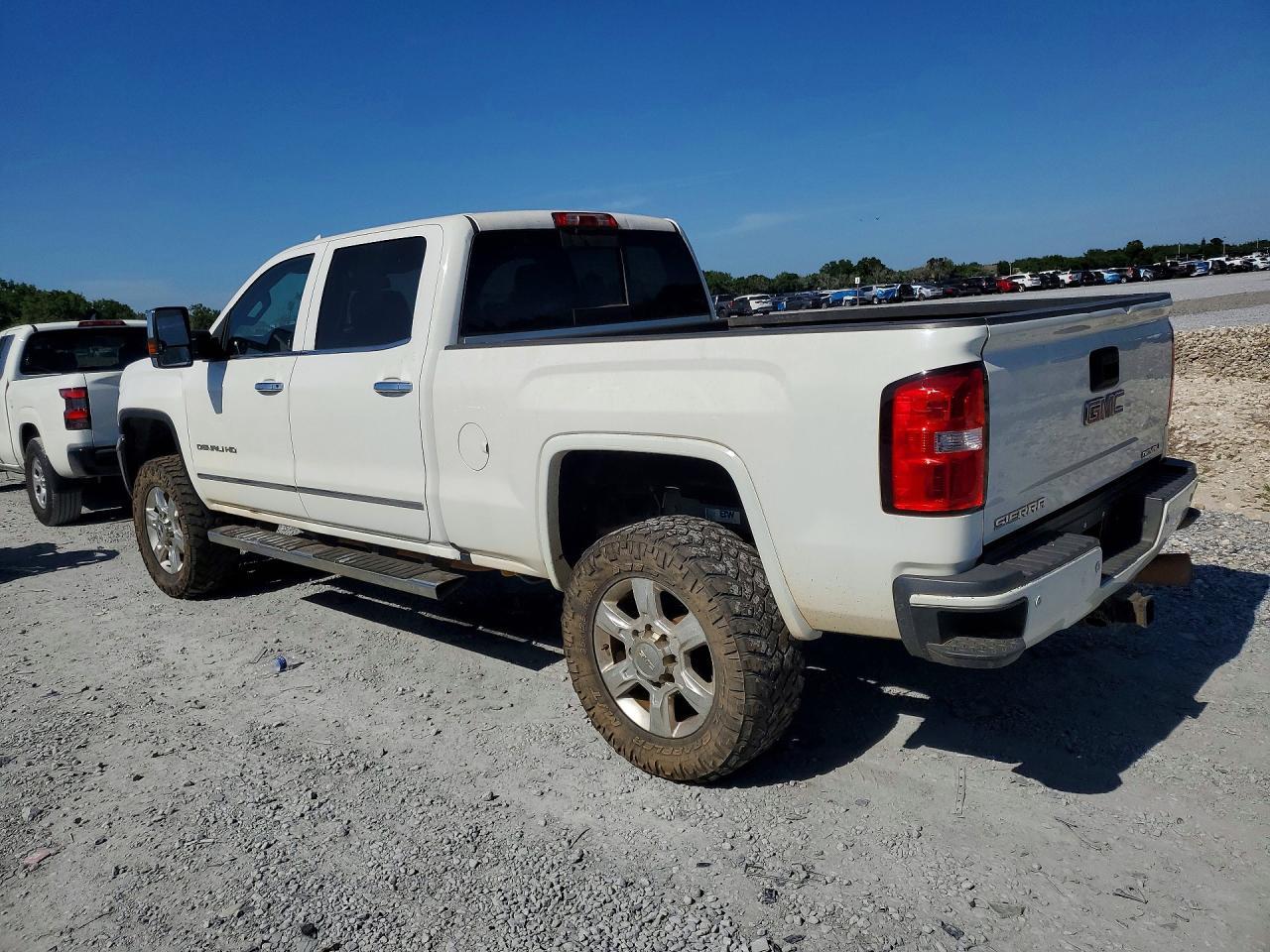 2016 GMC Sierra K2500 Denali - Фото 2