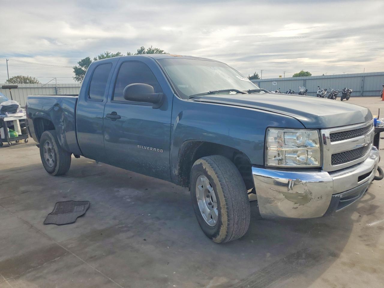 2012 Chevrolet Silverado C1500 Lt - Image 4