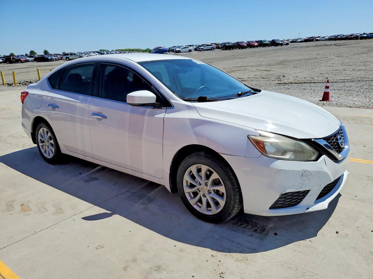 2018 Nissan Sentra - Фото 4