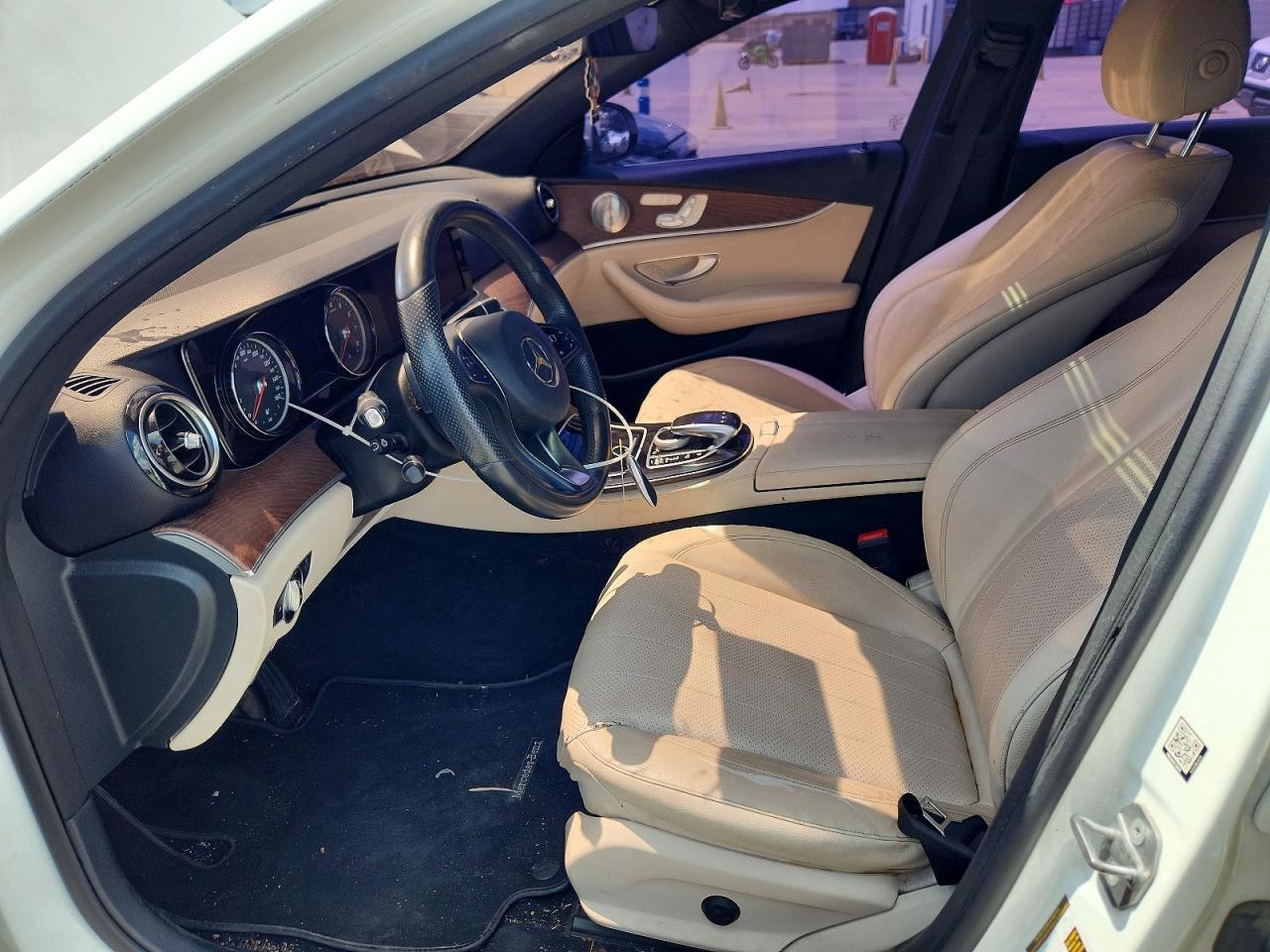 2017 Mercedes-Benz E 300 4Matic - Фото 7