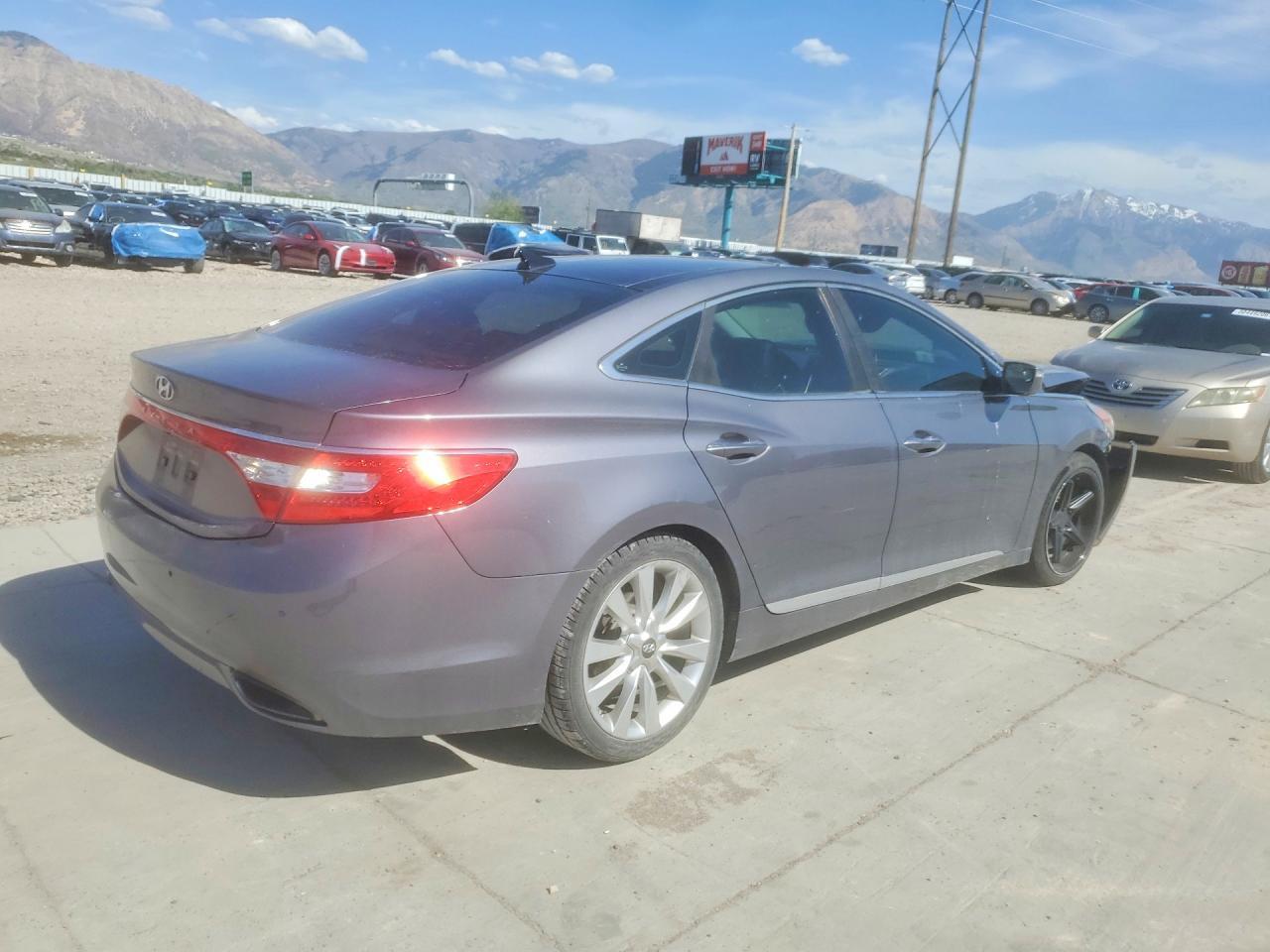 2012 Hyundai Azera Base - Image 3