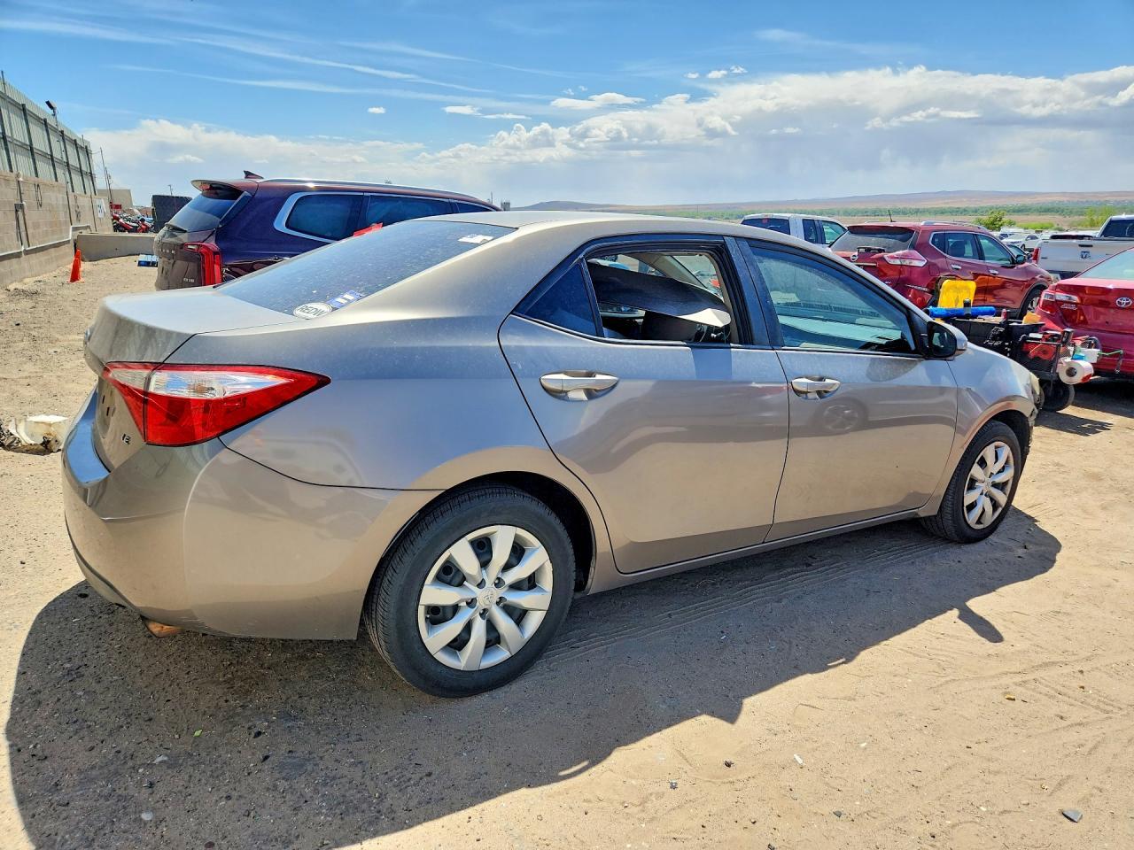 2015 Toyota Corolla Le - Image 3