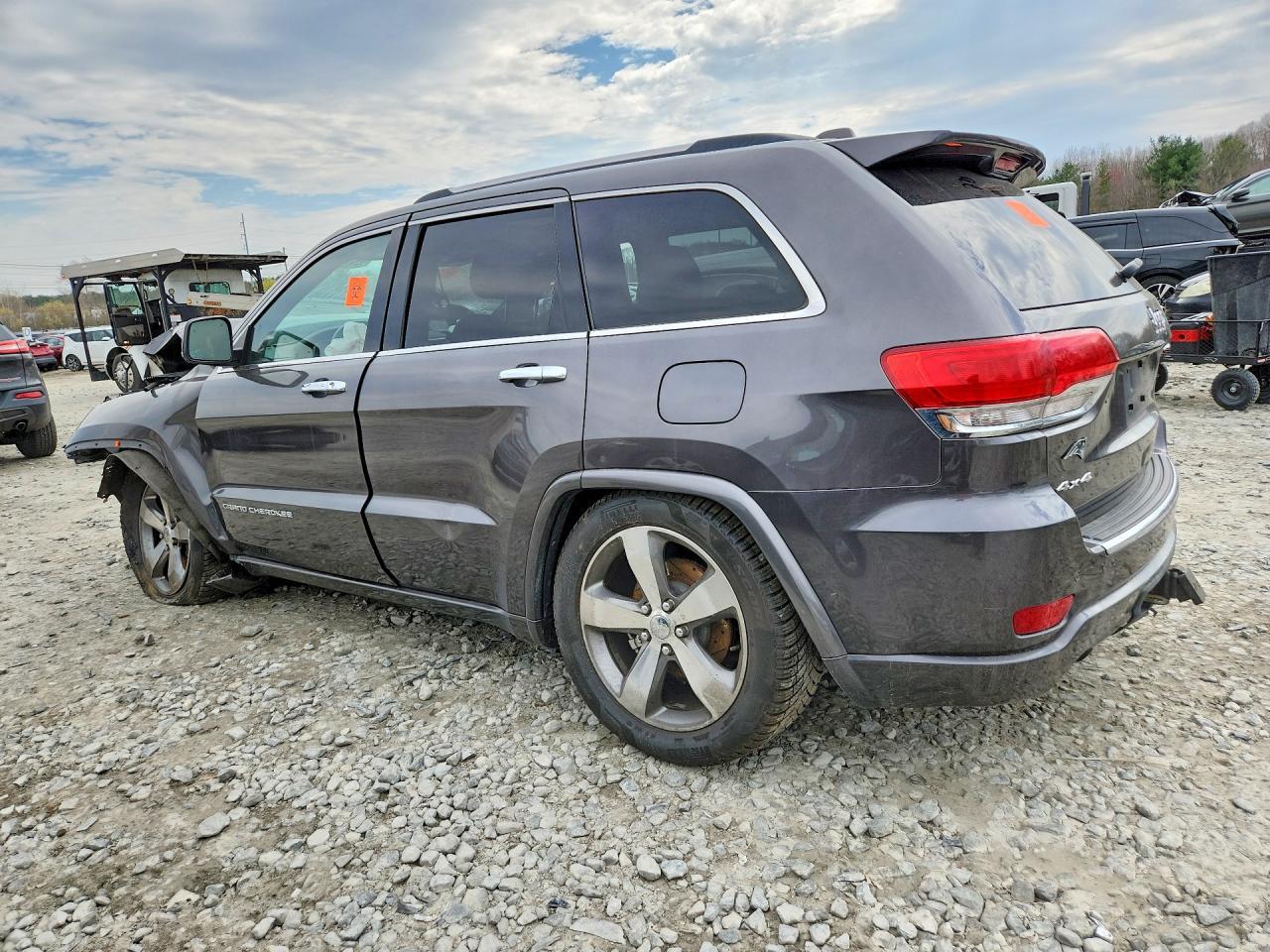 2014 Jeep Grand Cherokee Overland - Image 2