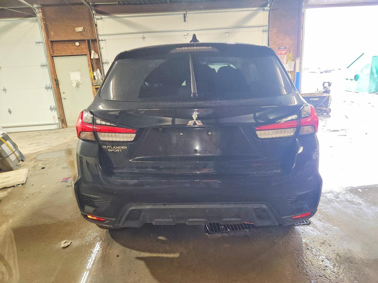 2022 Mitsubishi Outlander Sport Es - Image 6