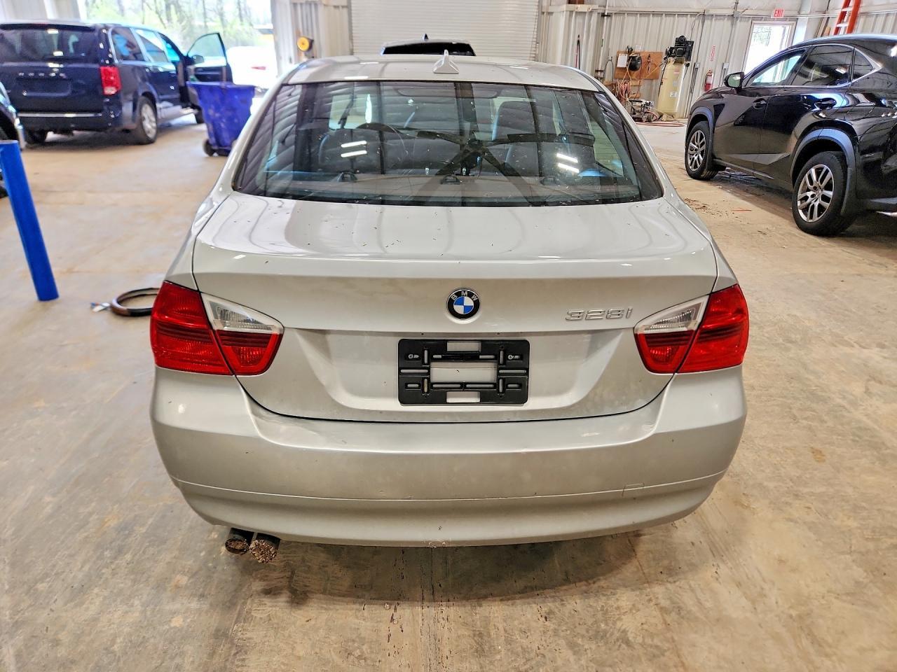 2007 BMW 328 I - Image 6