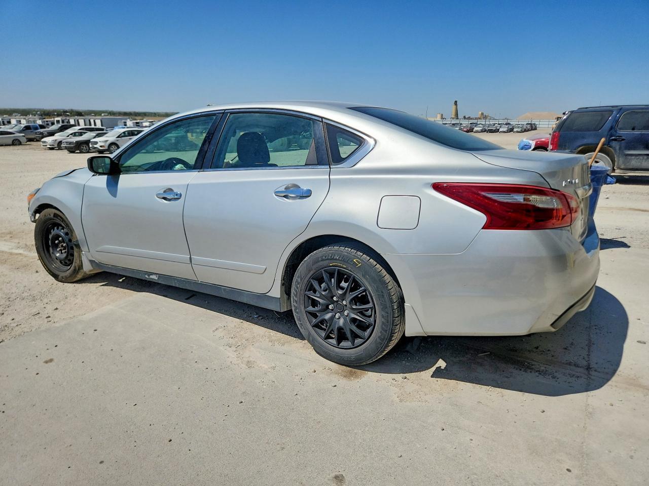2018 Nissan Altima 2.5 S - Image 2