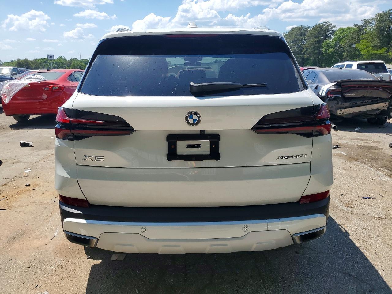2025 BMW X5 xDrive40I - Image 6