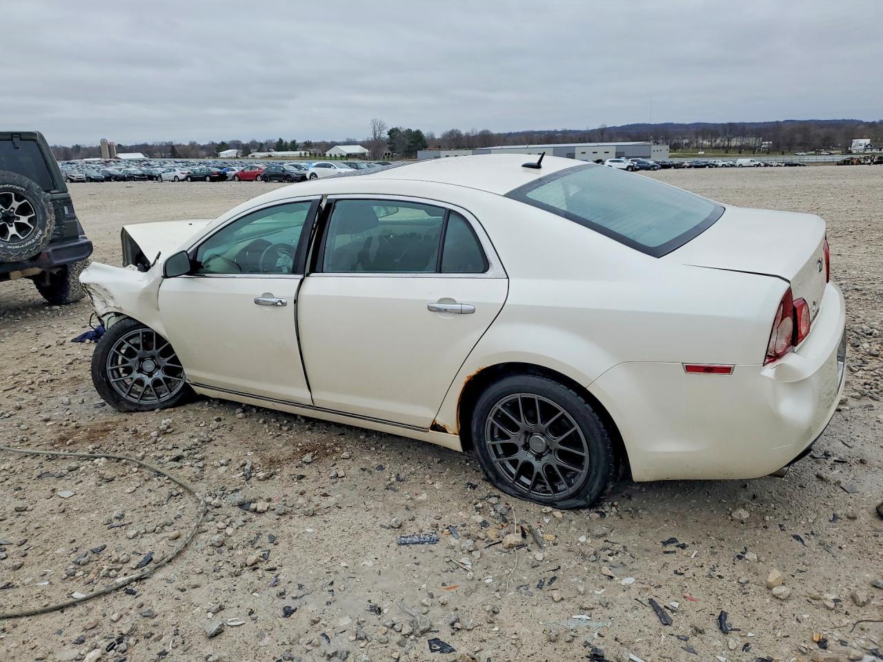 2011 Chevrolet Malibu Ltz - Image 2