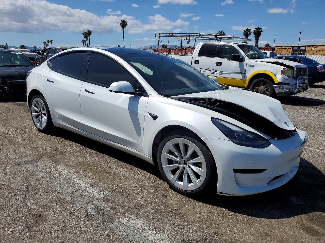 2021 Tesla Model 3 - Image 4