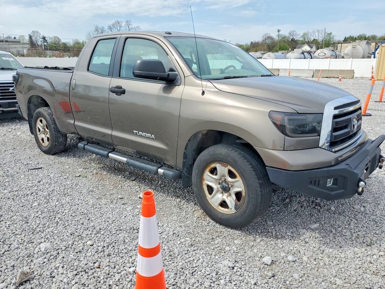 2010 Toyota Tundra Double Cab Sr5 - Image 4
