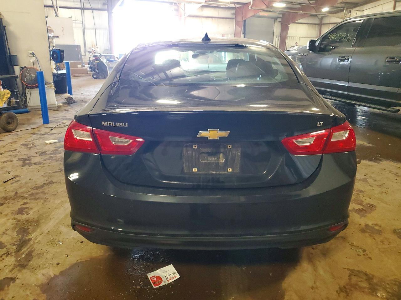 2017 Chevrolet Malibu Lt - Фото 6
