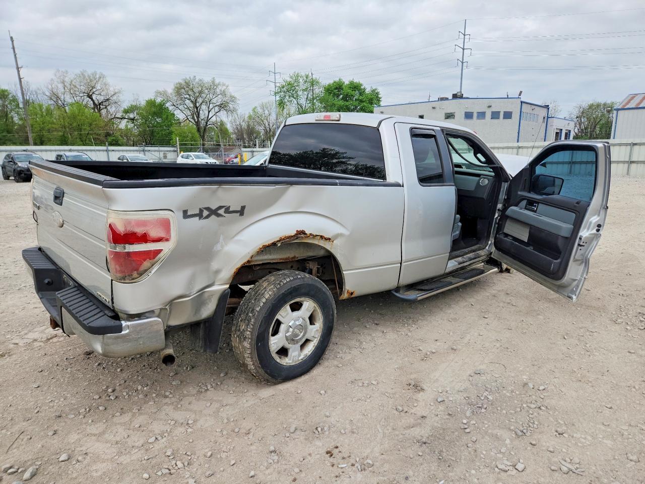 2012 Ford F150 Super Cab - Image 3