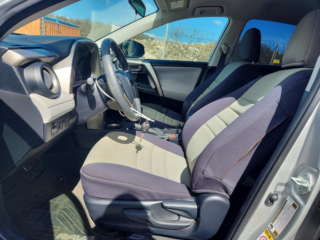 2014 Toyota Rav4 Le - Image 7