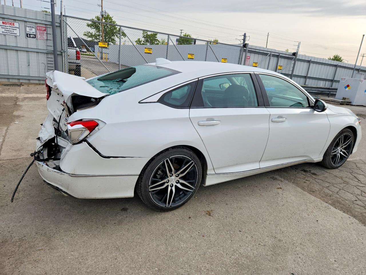 2021 Honda Accord Touring - Image 3