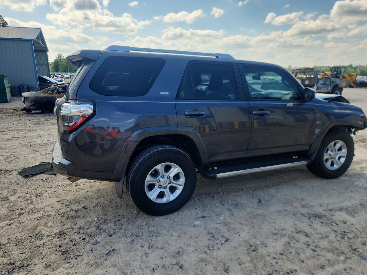 2018 Toyota 4Runner Sr5 - Image 3