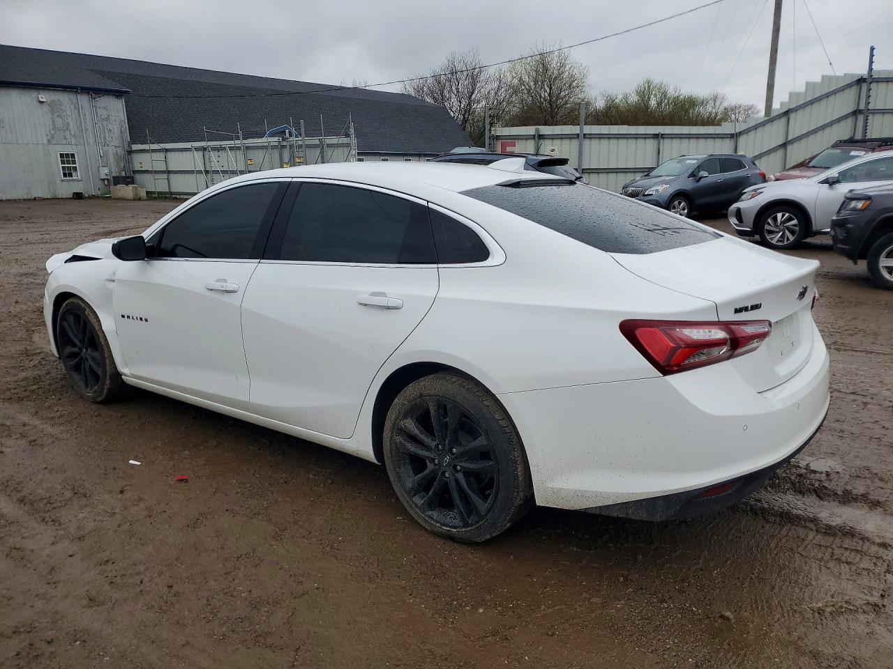 2022 Chevrolet Malibu Lt - Фото 2