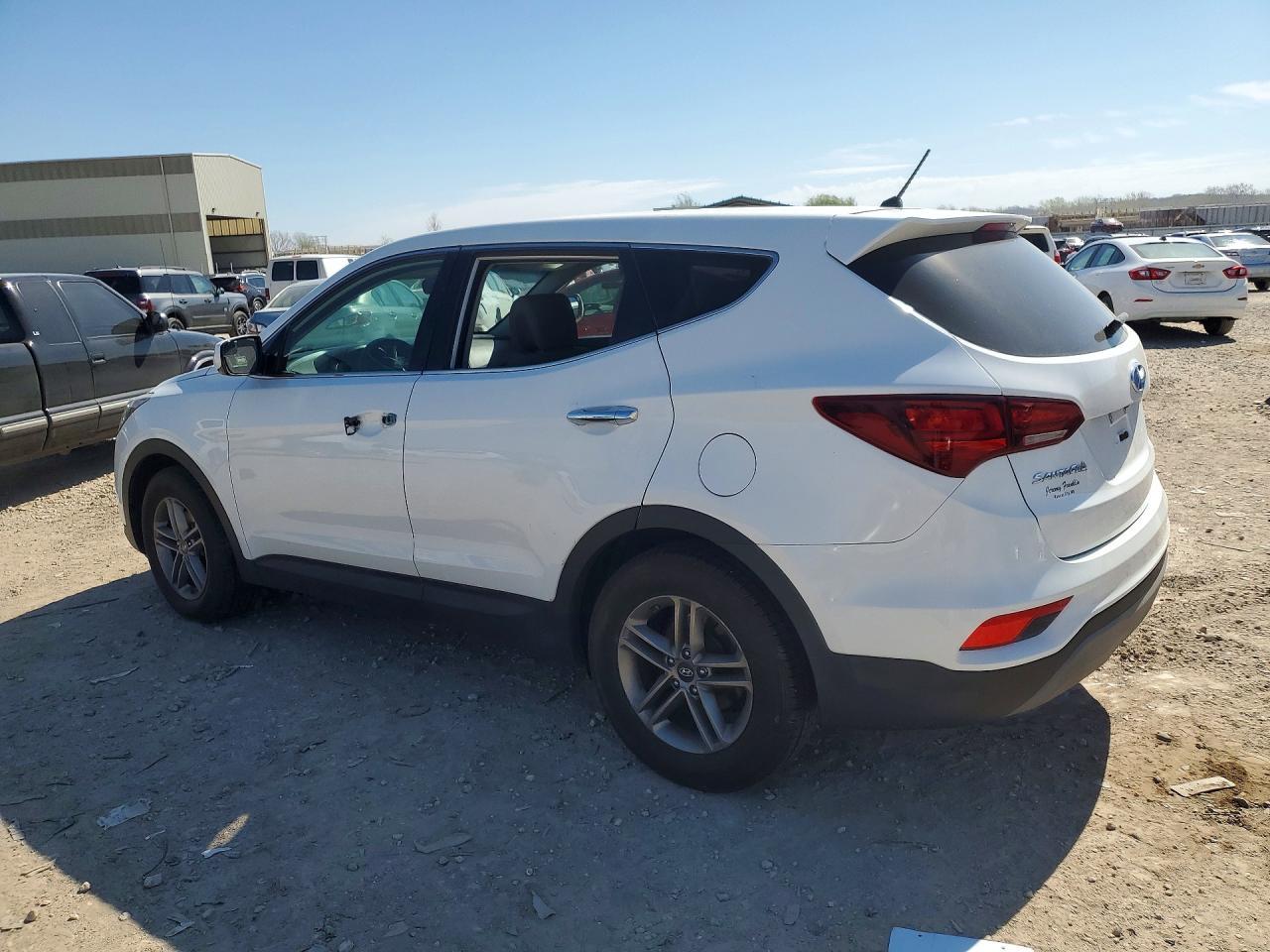 2018 Hyundai Santa Fe Sport 2.4L - Фото 2
