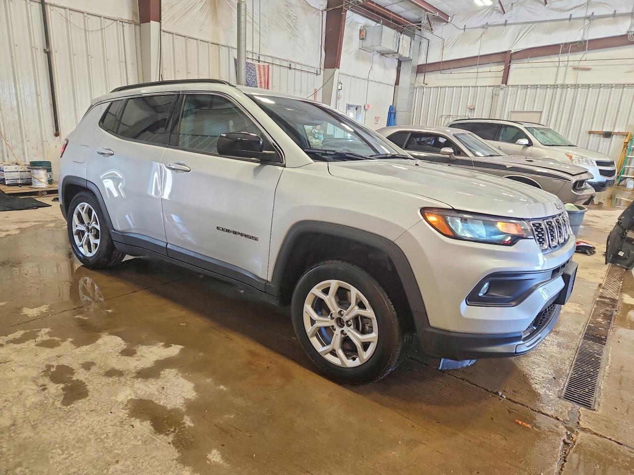 2025 Jeep Compass Latitude - Image 4