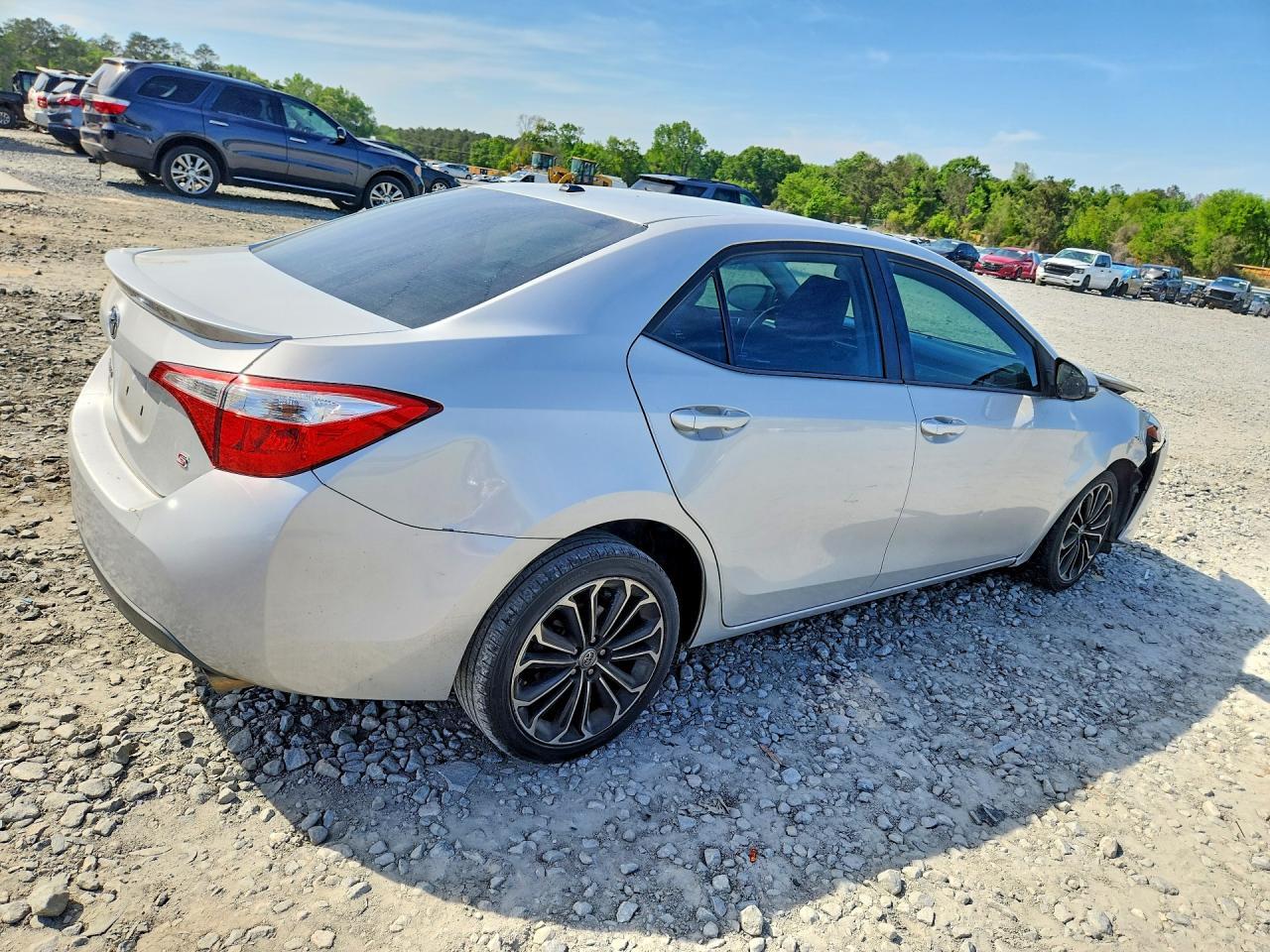 2015 Toyota Corolla S Plus - Фото 3