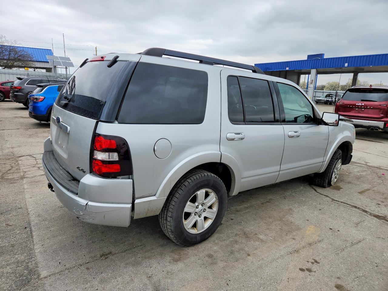 2010 Ford Explorer Xlt - Фото 3