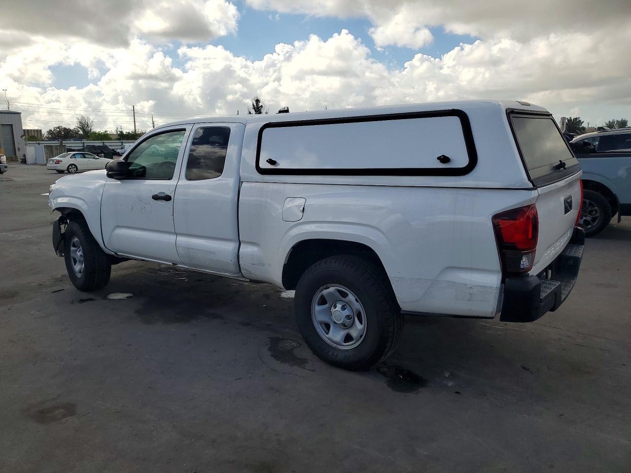 2022 Toyota Tacoma Sr - Фото 2