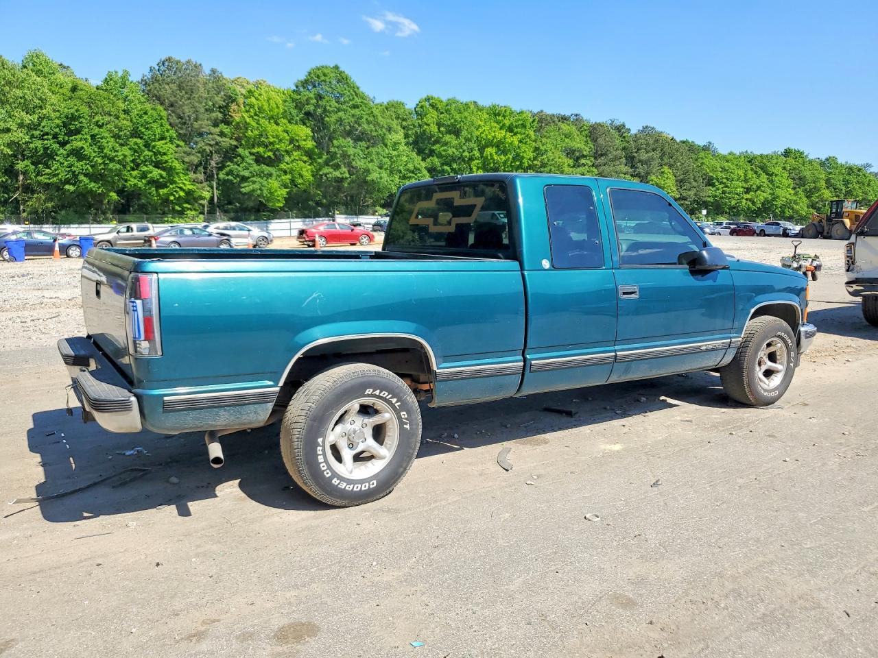1998 Chevrolet Gmt-400 C1500 - Image 3