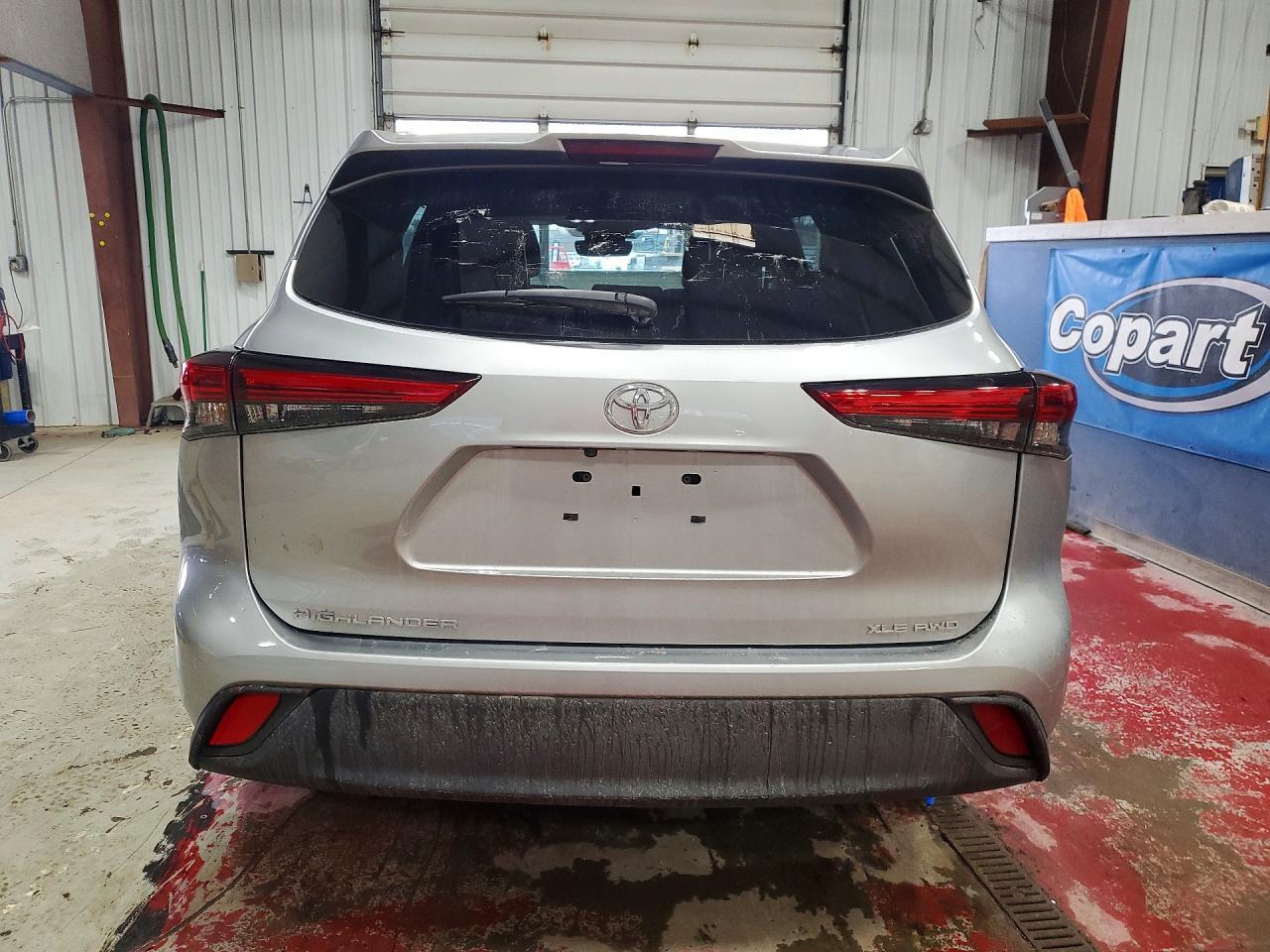 2021 Toyota Highlander Xle - Image 6