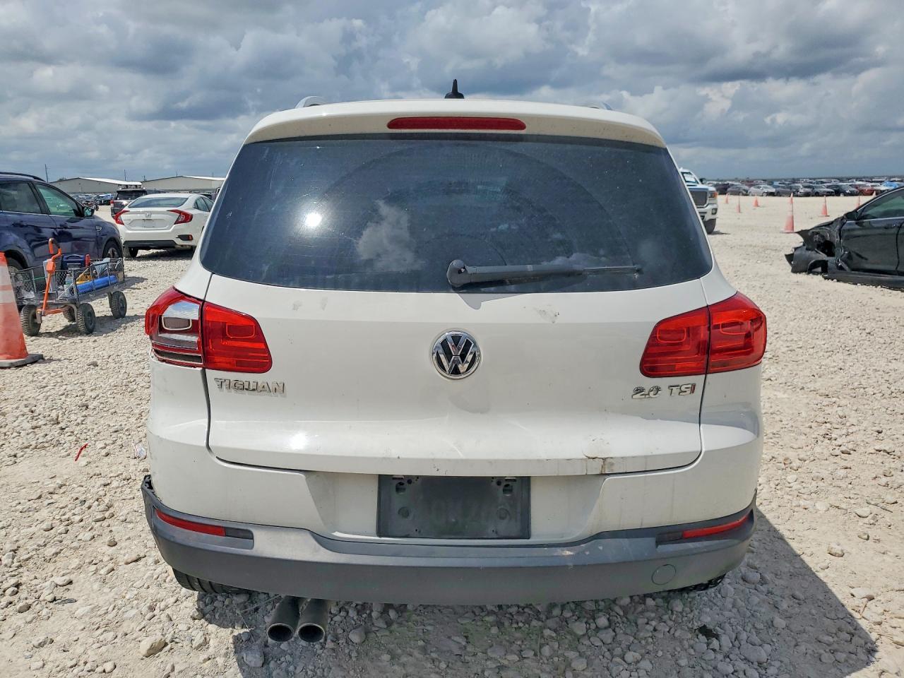2013 Volkswagen Tiguan S - Фото 6