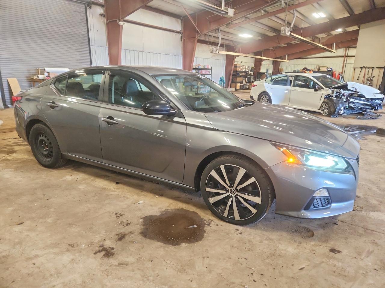 2019 Nissan Altima 2.5 Sr - Фото 4