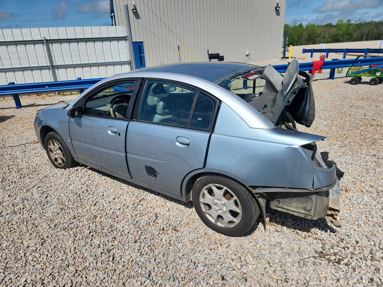 2003 Saturn Ion - Фото 2