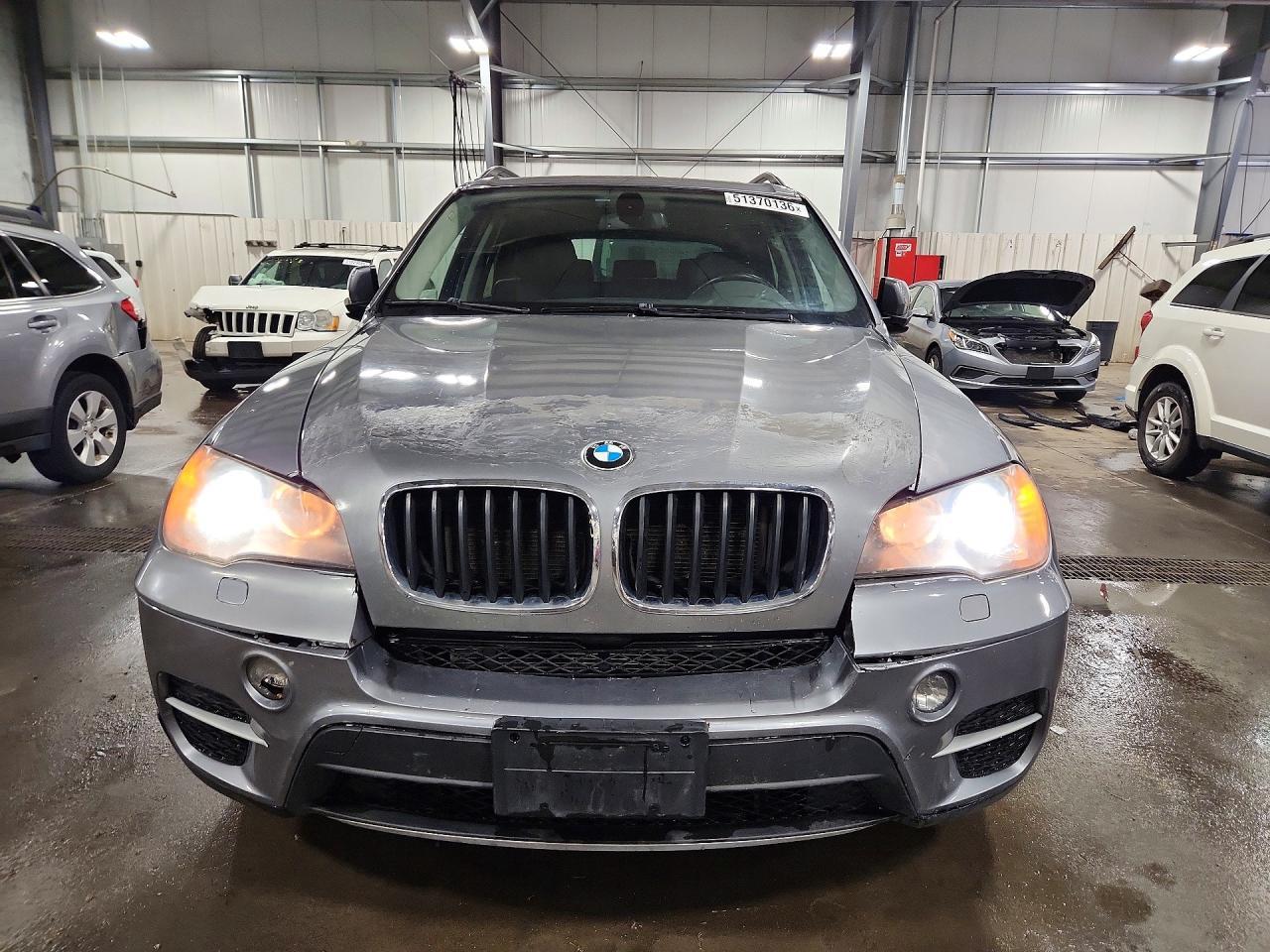 2011 BMW X5 xDrive35I - Фото 5