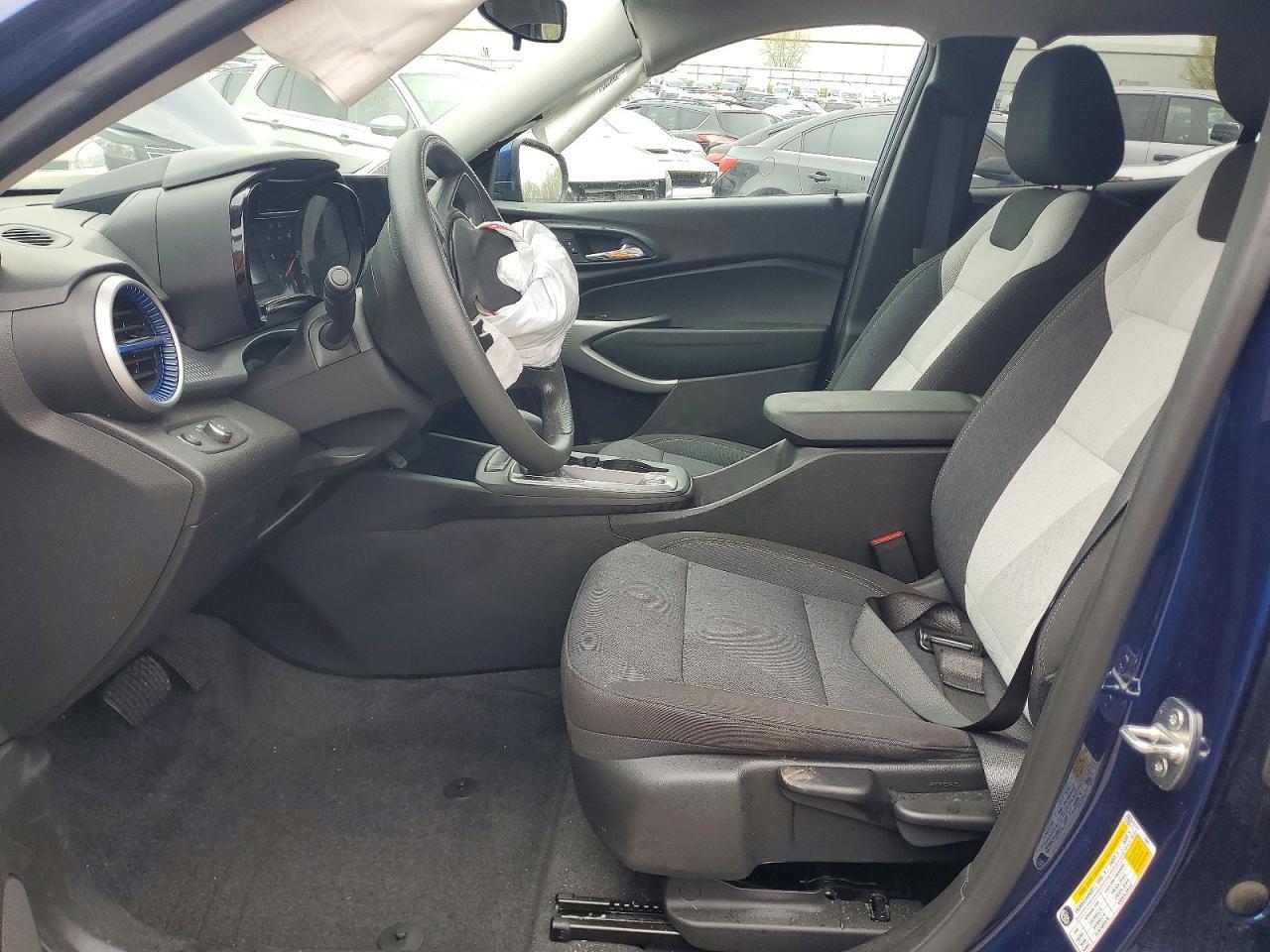 2024 Chevrolet Trax Ls - Image 7