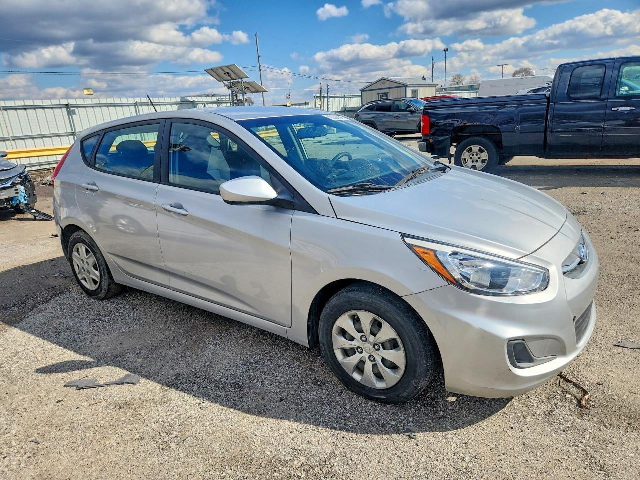 2017 Hyundai Accent Se - Фото 4