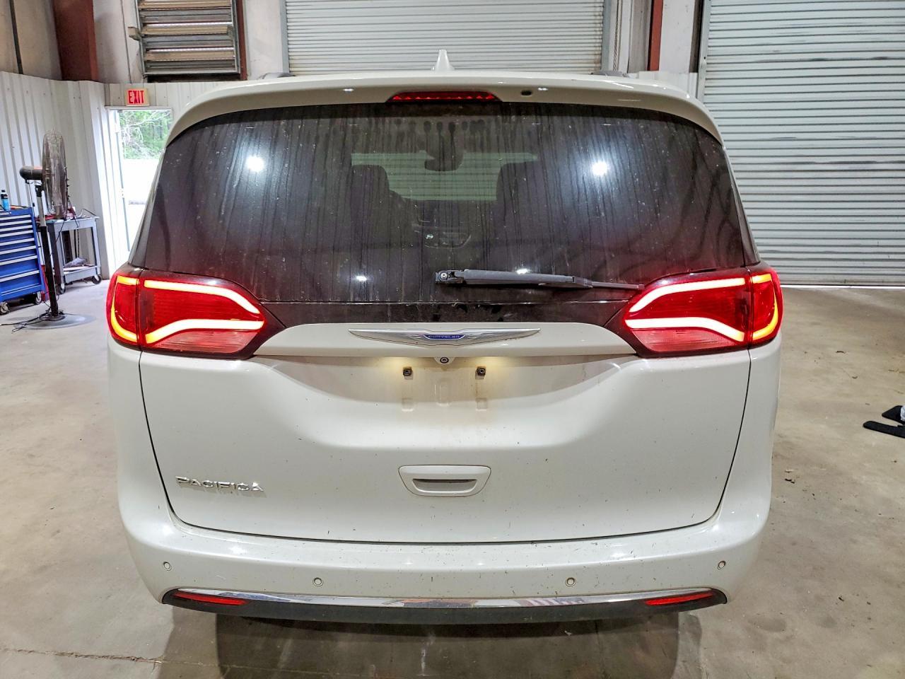 2019 Chrysler Pacifica Touring L - Фото 6