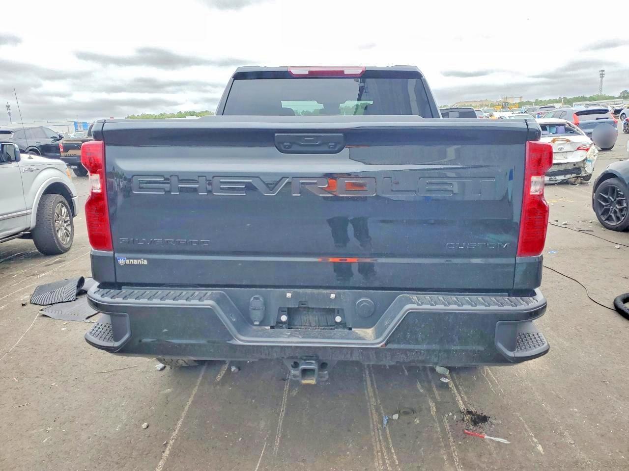 2026 Chevrolet Silverado C1500 Custom - Image 6