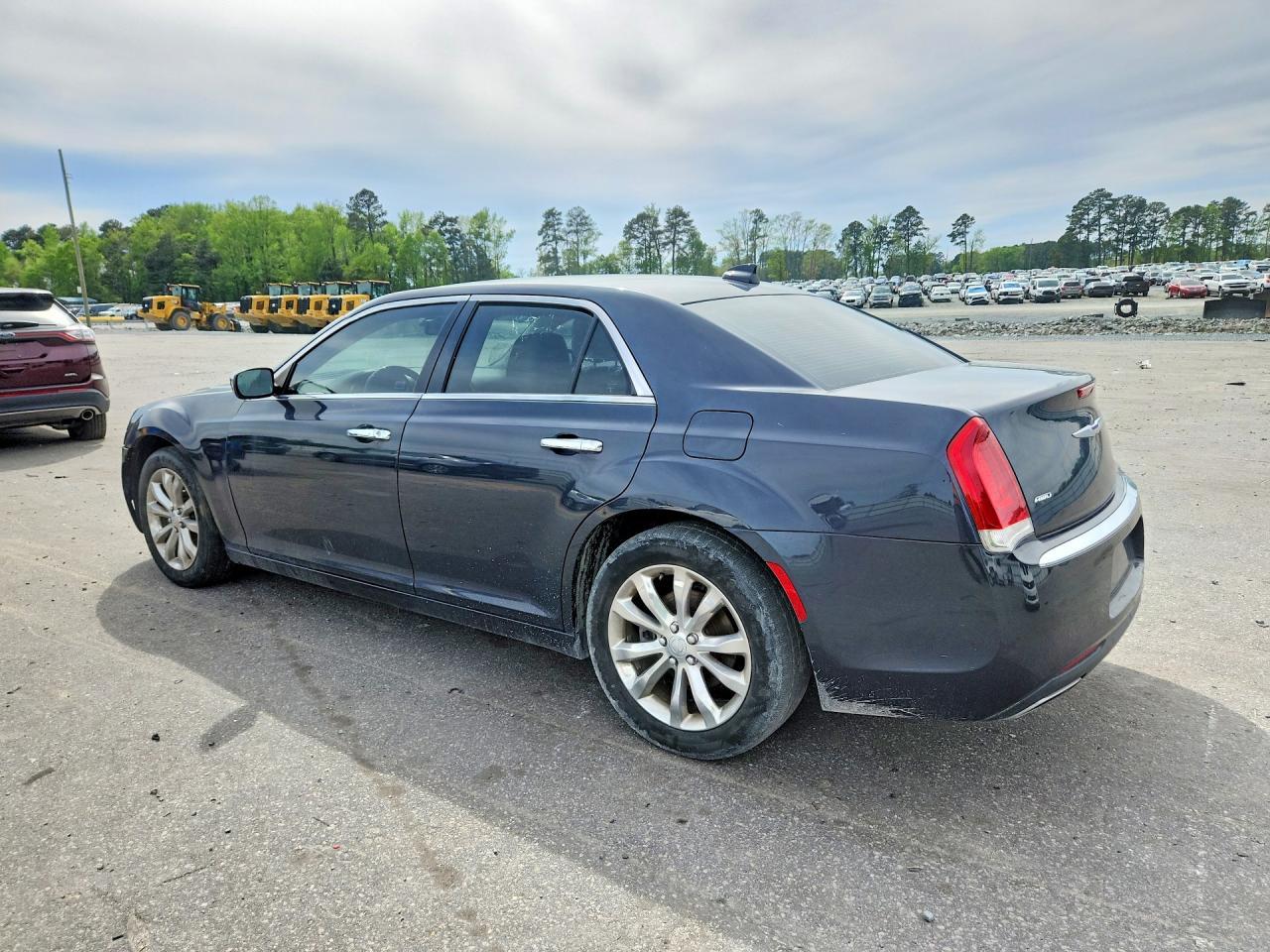 2018 Chrysler 300 Limited - Image 2
