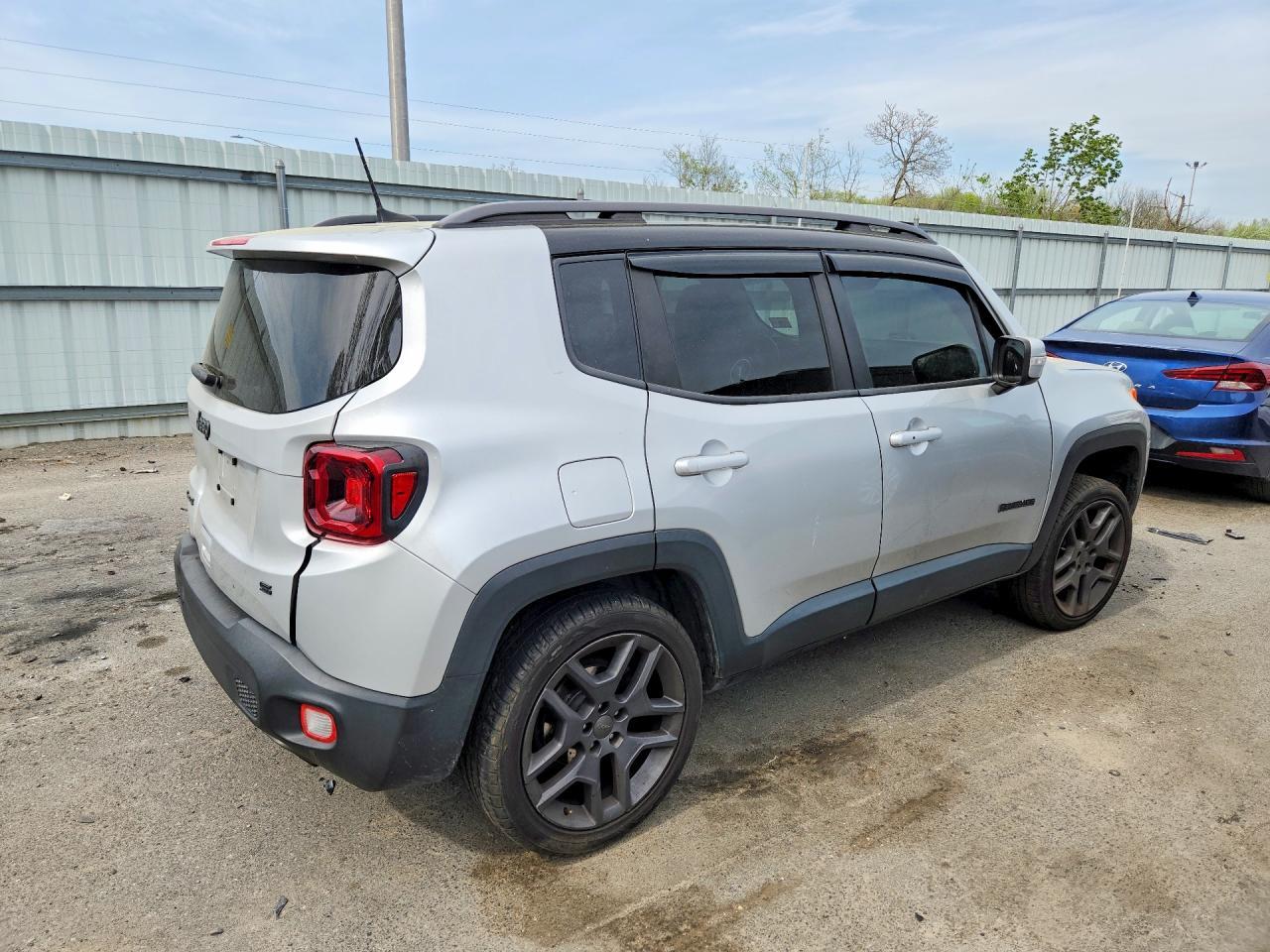 2019 Jeep Renegade Latitude - Фото 3