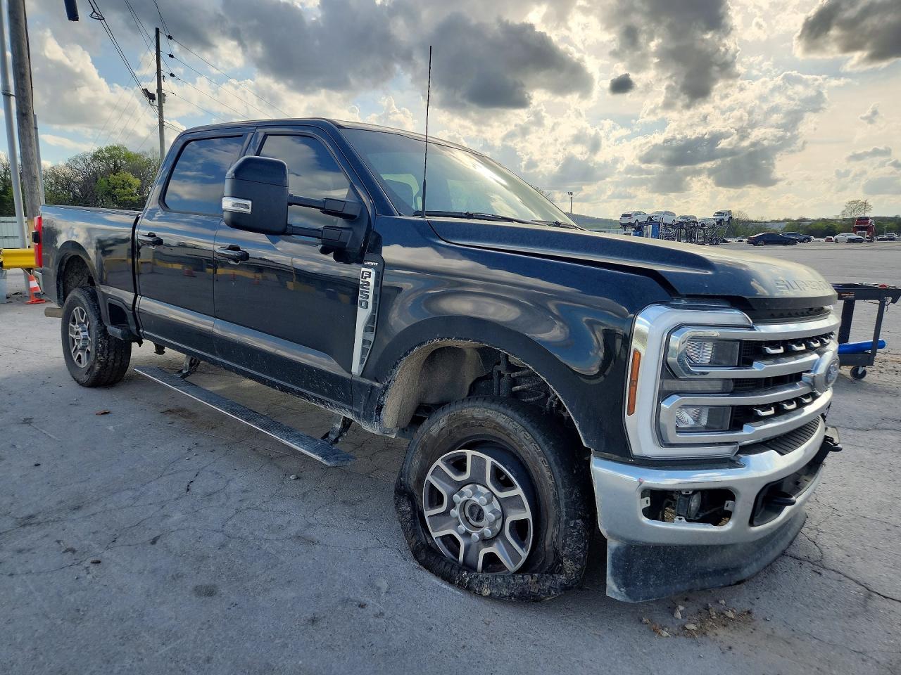 2024 Ford F250 Super Duty - Фото 4