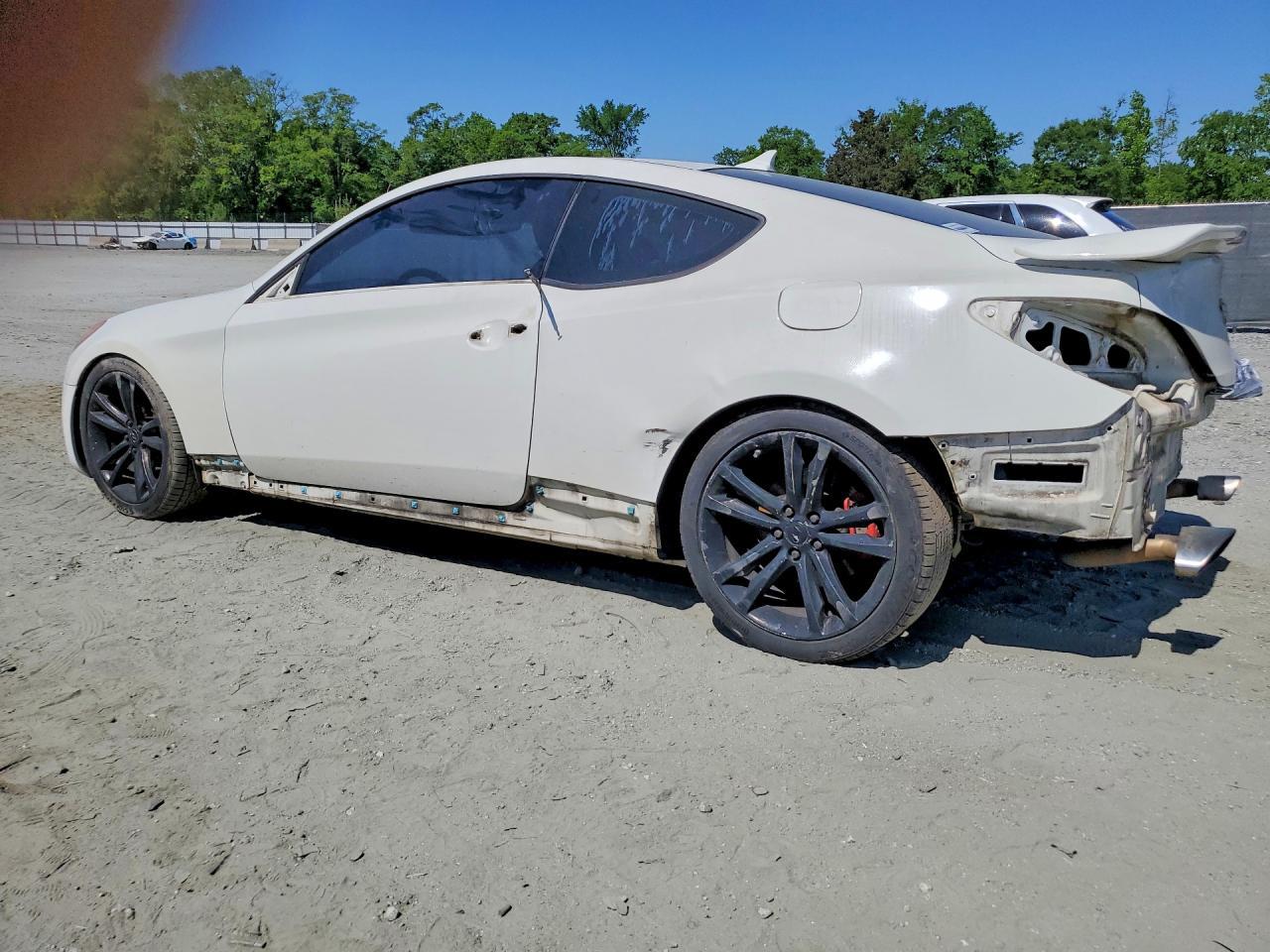 2010 Hyundai Genesis Coupe 3.8L - Image 2