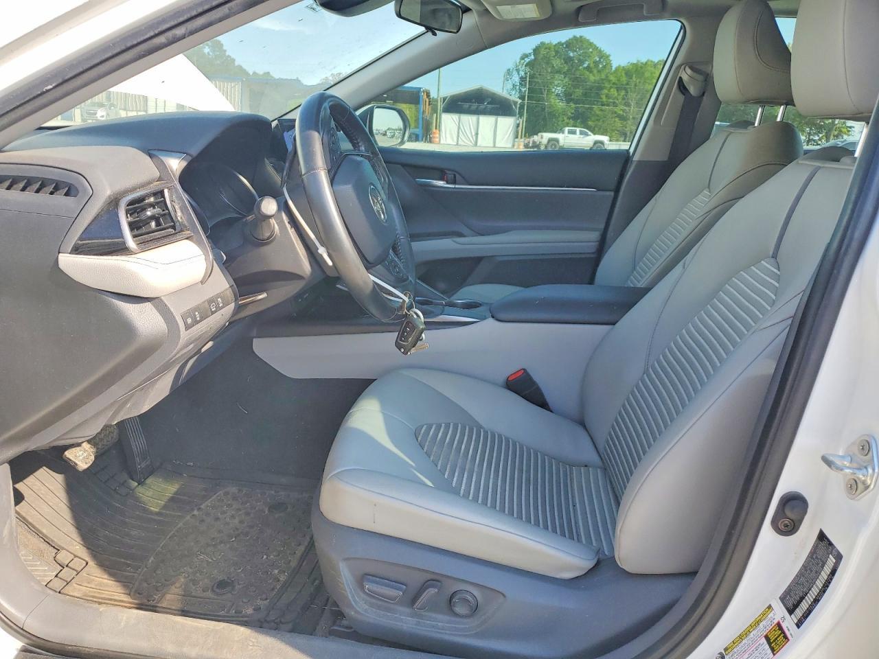2021 Toyota Camry Se - Image 7
