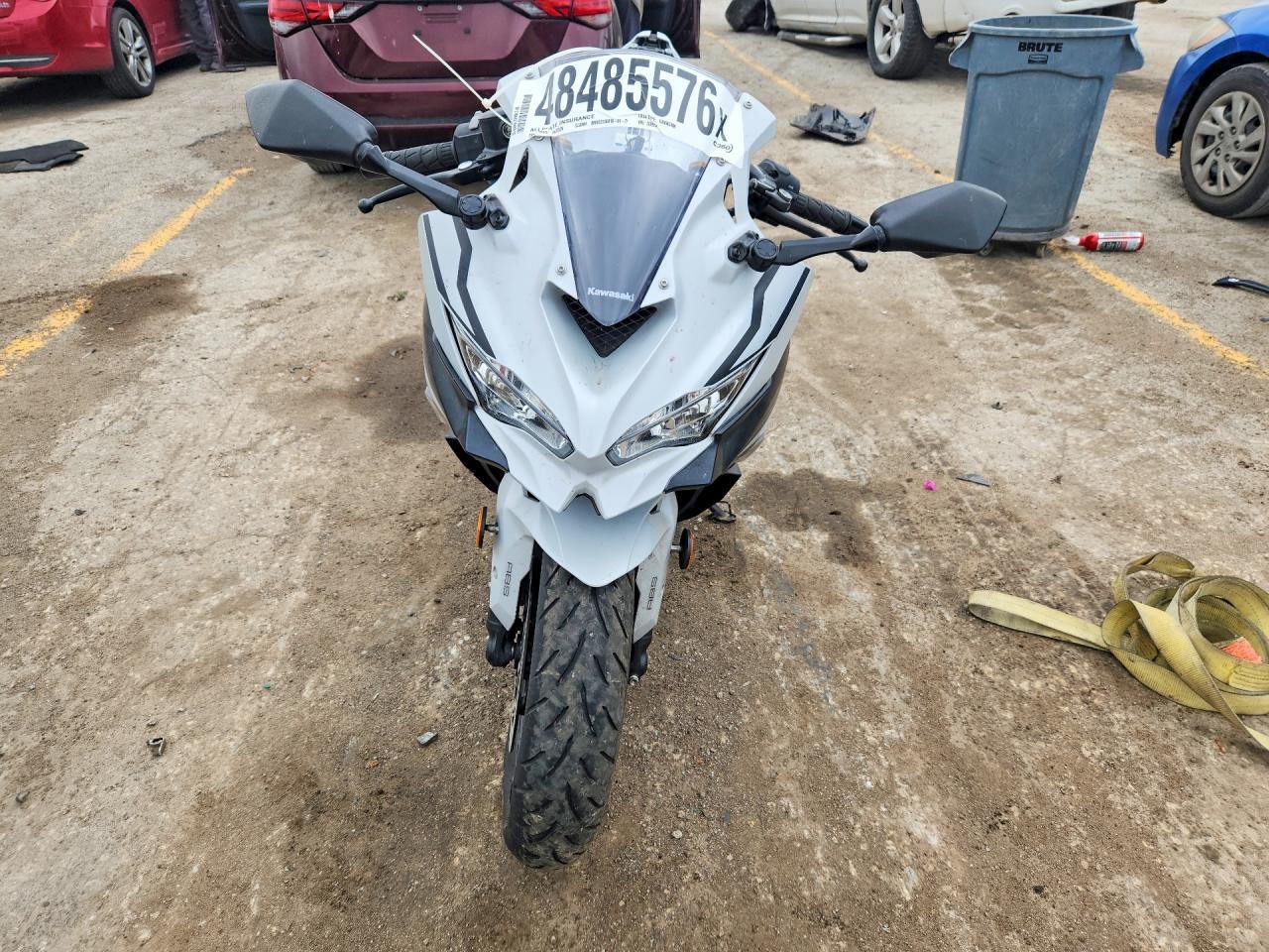 2025 Kawasaki Zx400 S - Фото 2