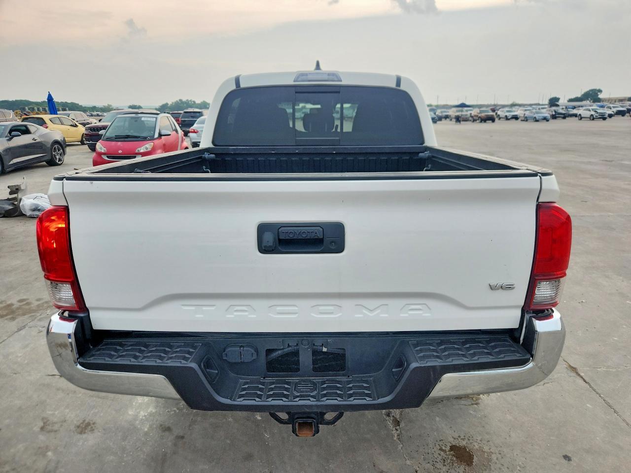 2020 Toyota Tacoma Trd Off-Road - Image 6