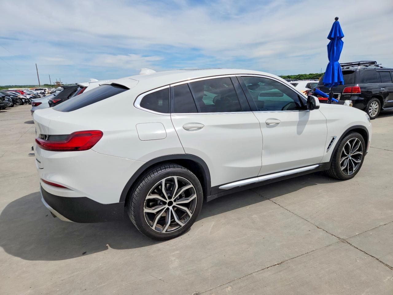 2021 BMW X4 xDrive30I - Image 3