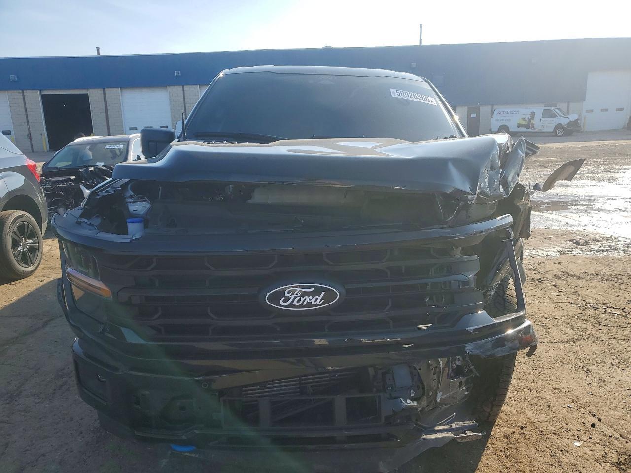 2024 Ford F150 Xlt - Фото 5