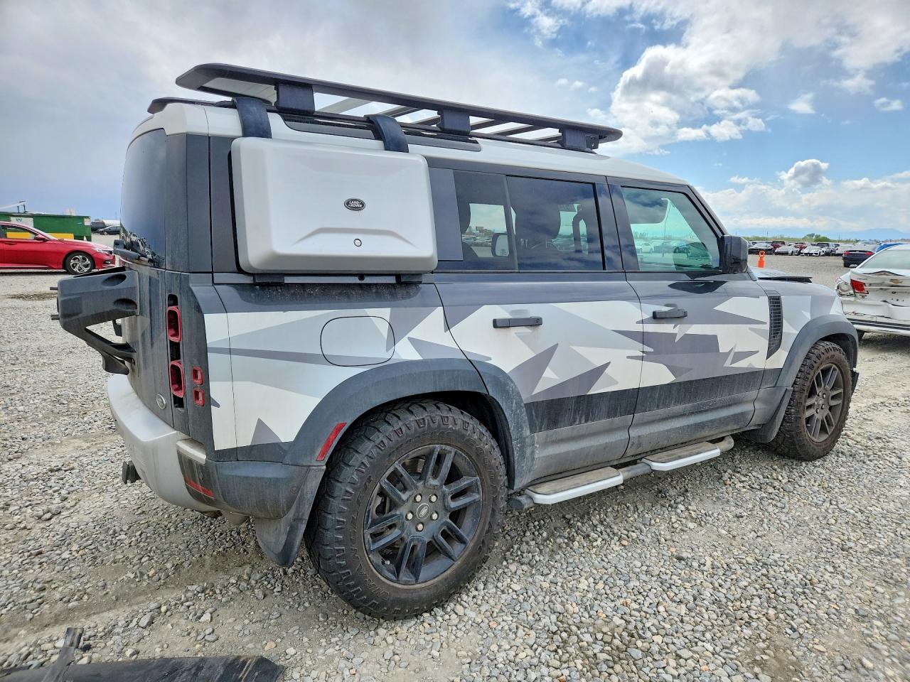 2021 Land Rover Defender 110 Se - Фото 3