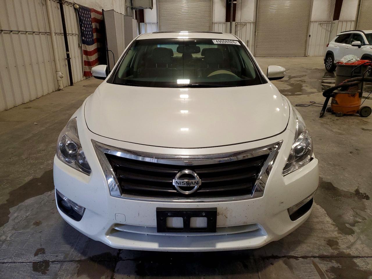 2015 Nissan Altima 2.5 - Image 5