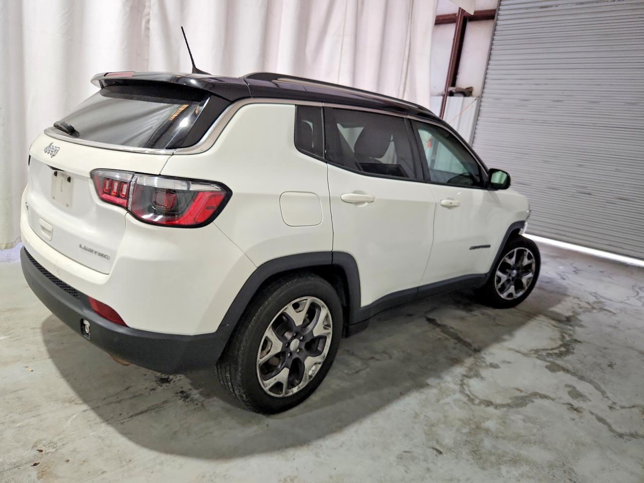2021 Jeep Compass Limited - Фото 3