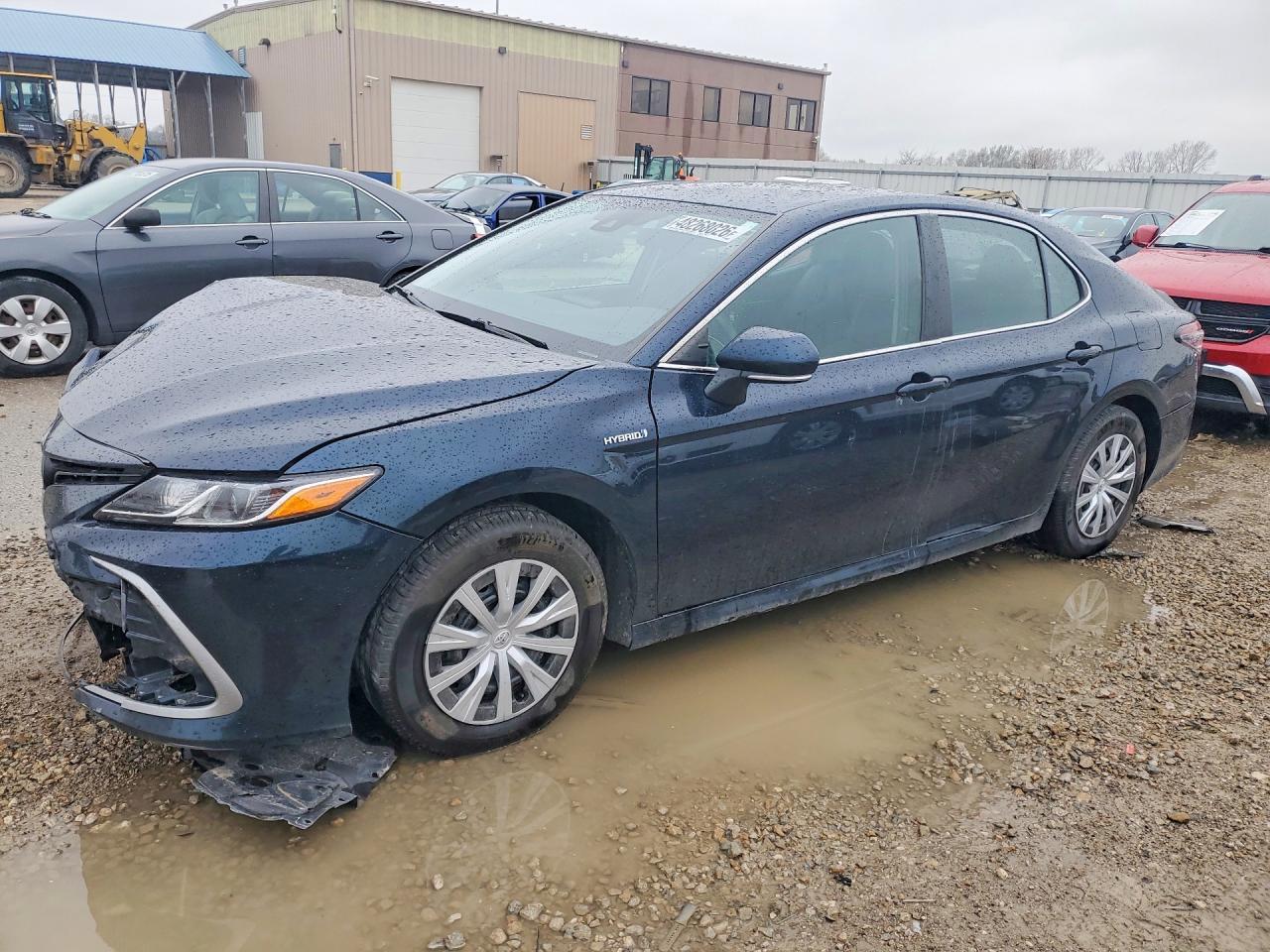 2021 Toyota Camry Hybrid Le