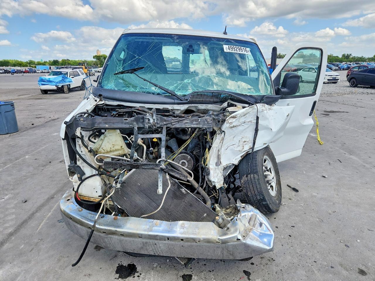 2014 Chevrolet Express G2500 - Фото 5